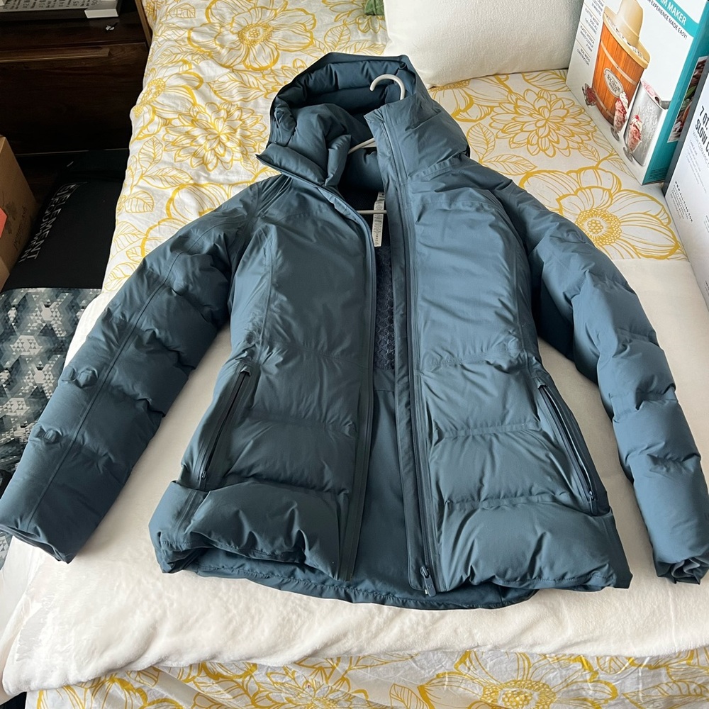 Lululemon Athletica Teal Puffer Jacket